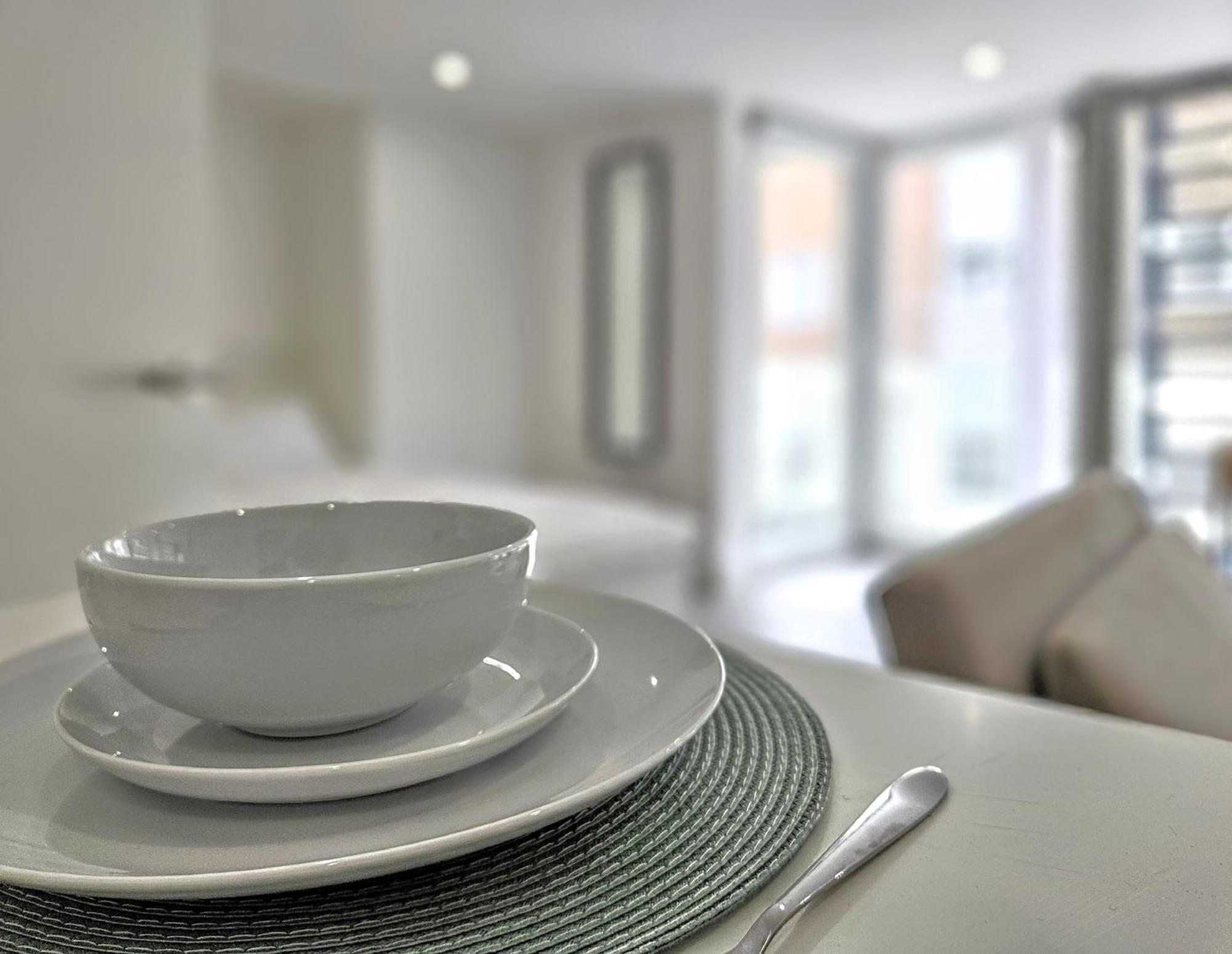 City Waterside, Old Street, Angel, Entire Private Apartment Лондон Екстер'єр фото
